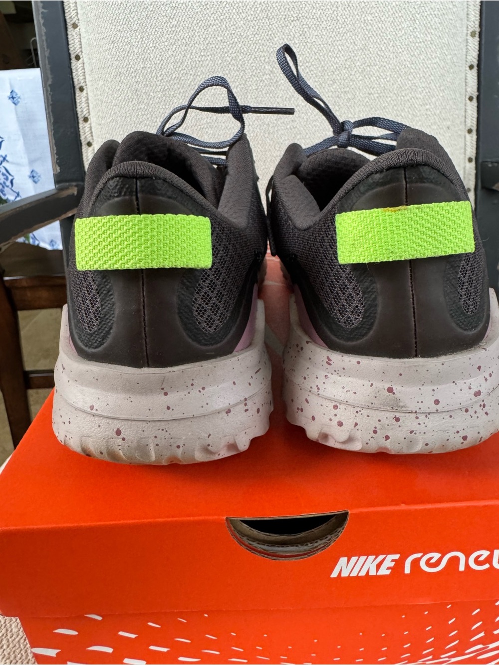 Nike Women’s Renew Ride Running Sneaker — Charcoal Speckle Swoosh Neon Pull Tab - Picture 4 of 11